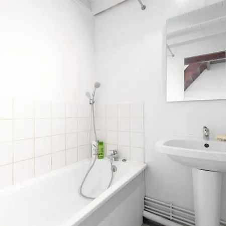 Old - Atypical House Full Of Charm Apartment